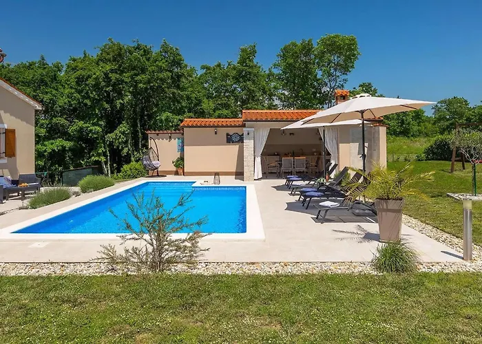 Holiday home Bozac Pula