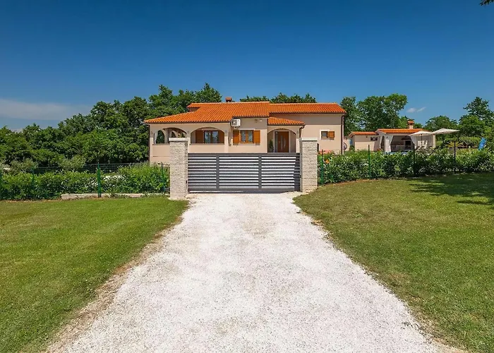 Holiday home Bozac Pula