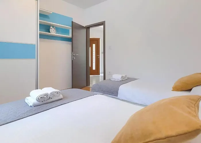 Holiday home Bozac *