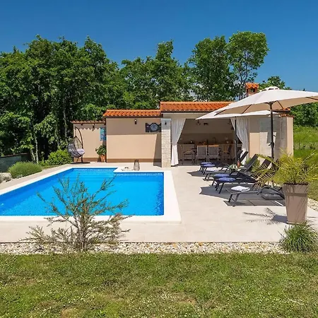 Holiday home Bozac Pula