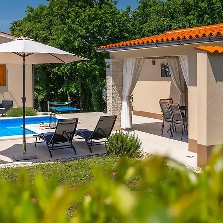 Bozac Holiday home *