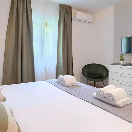 Holiday home Bozac *