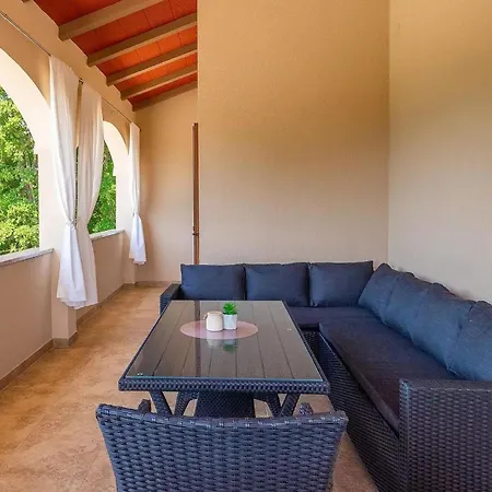 Bozac Holiday home *