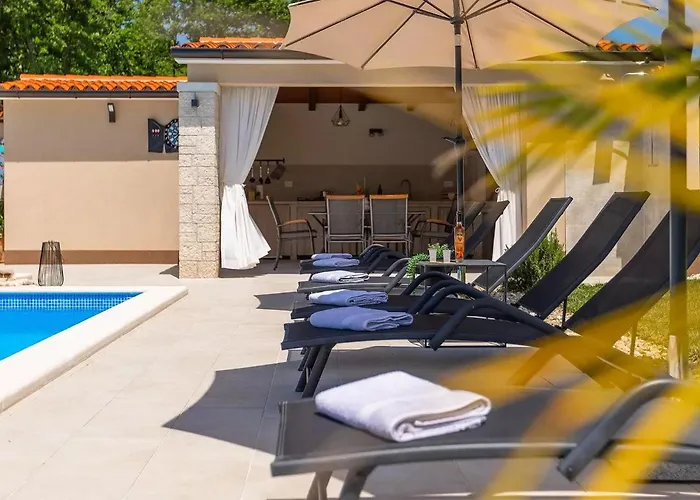 Bozac Сasa de vacaciones *